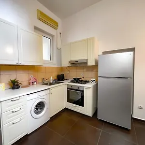 Appartamento Cool Flat In The Heart Of Bucharest's Fun And History, Bucarest